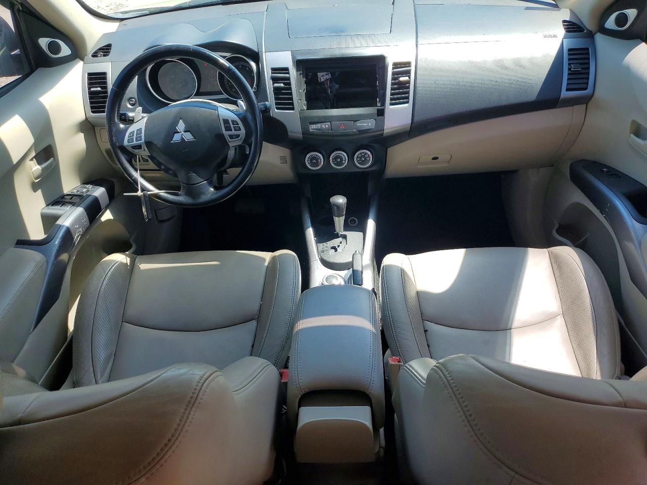 Mitsubishi Outlander Xls