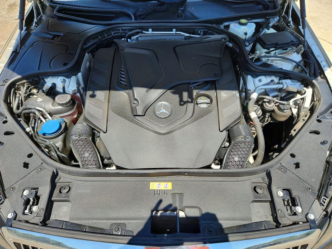 Mercedes-Benz S-Class Mercedes-maybach S560 4matic