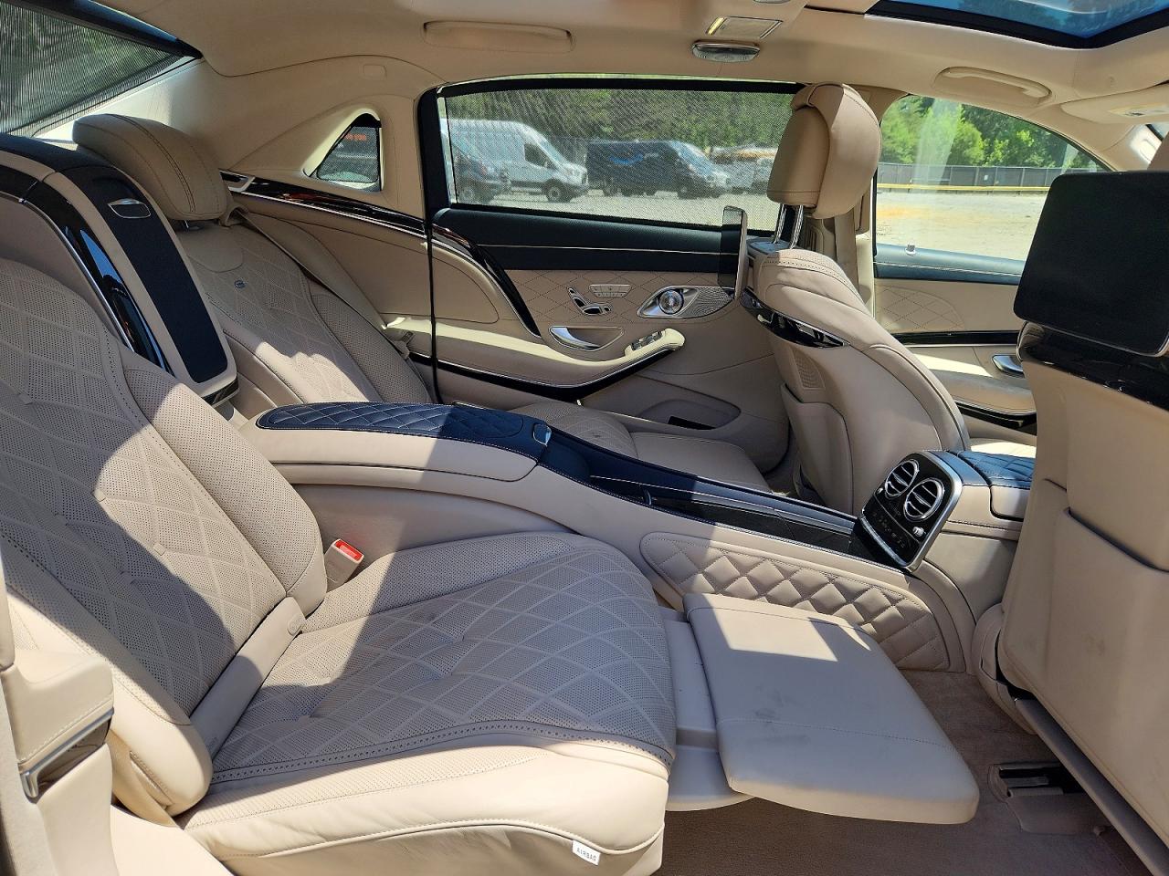 Mercedes-Benz S-Class Mercedes-maybach S560 4matic