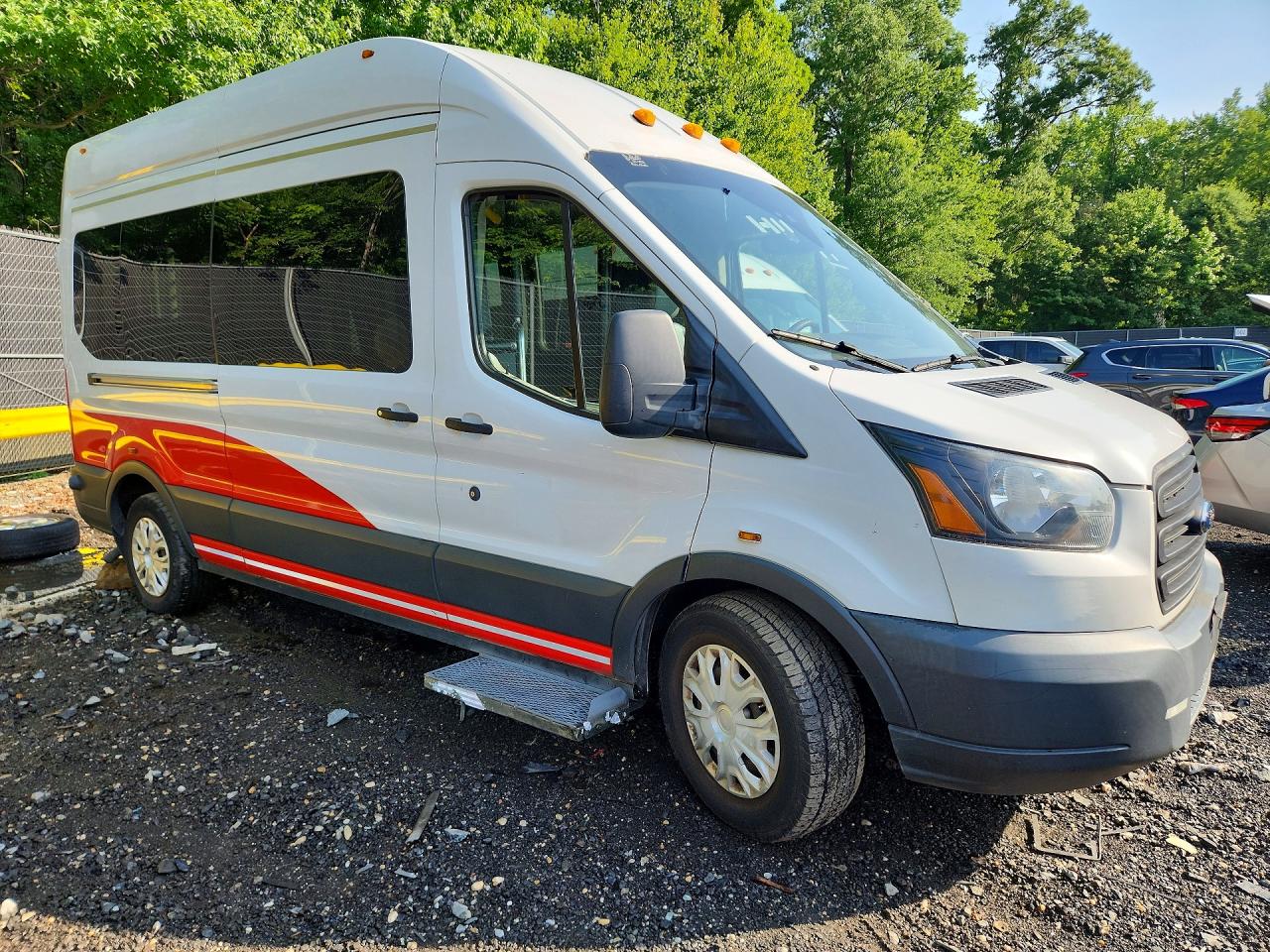 Ford Transit T-350
