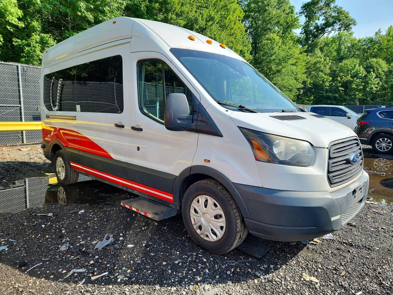 Ford Transit T-350