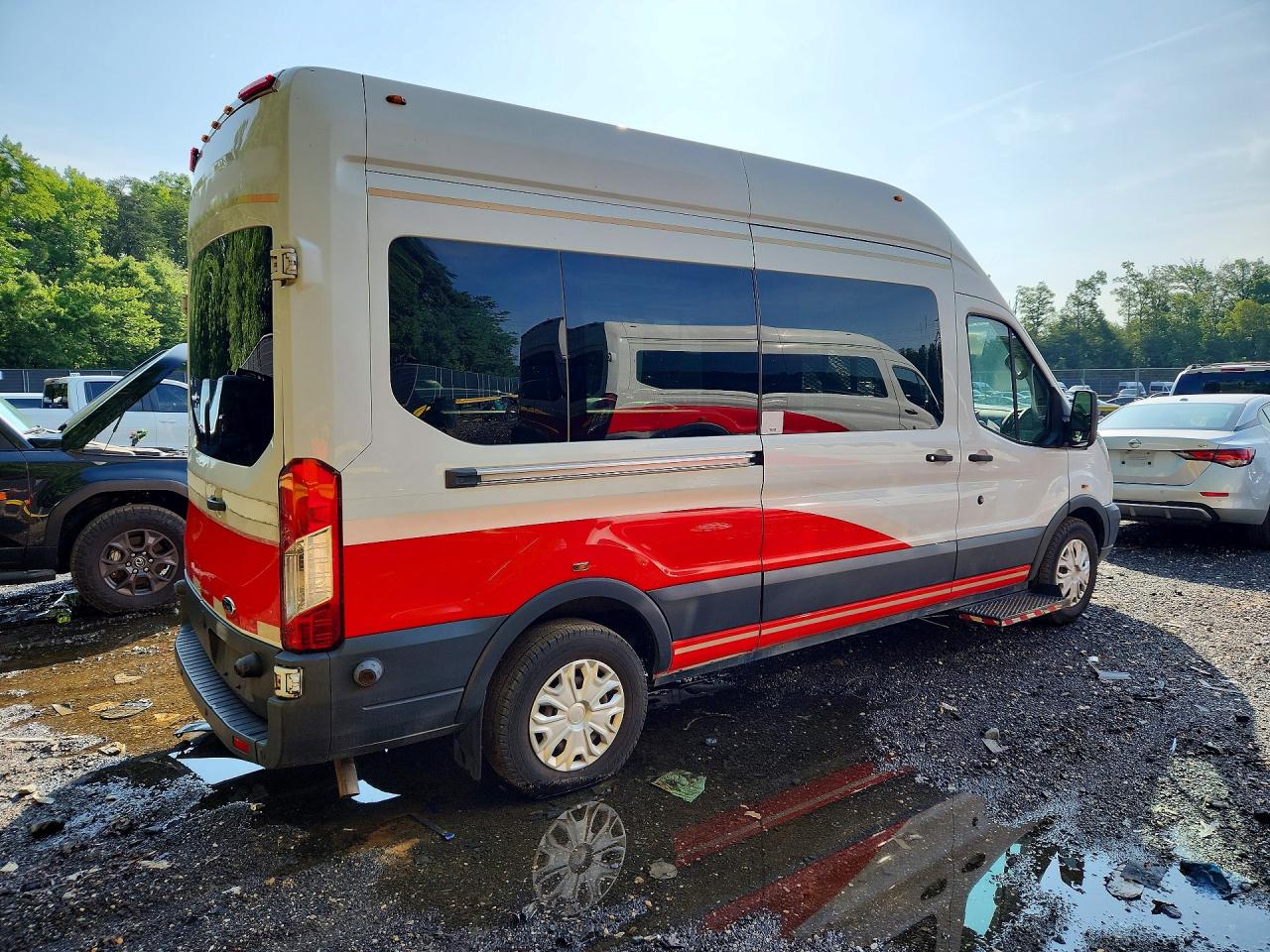 Ford Transit T-350