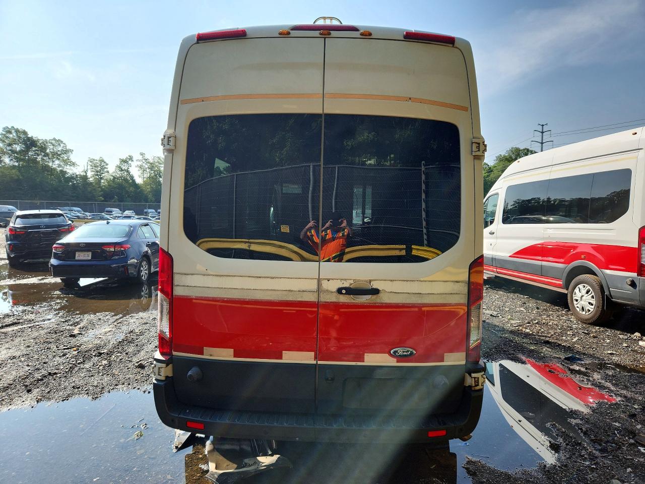 Ford Transit T-350