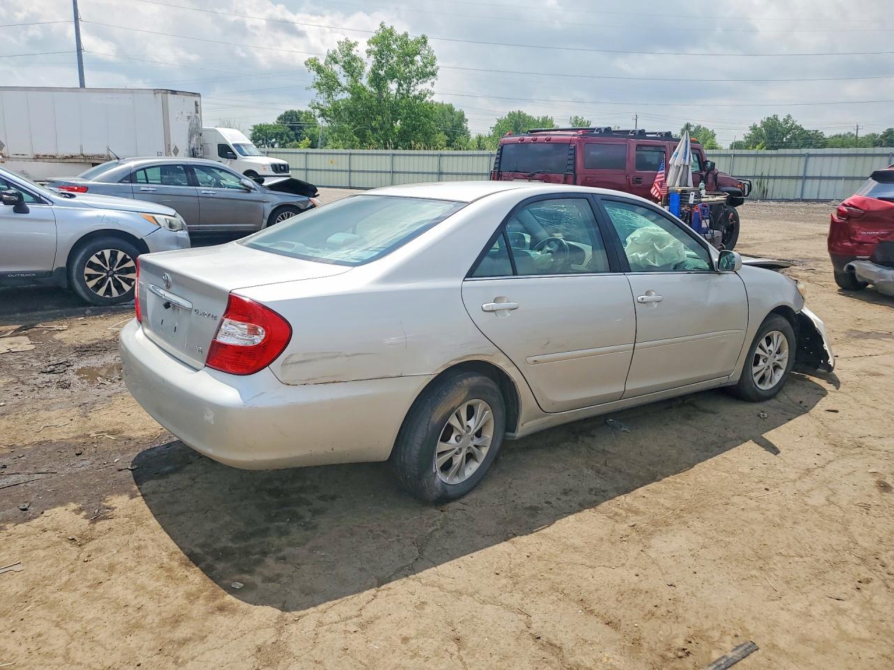 Toyota Camry Le V6