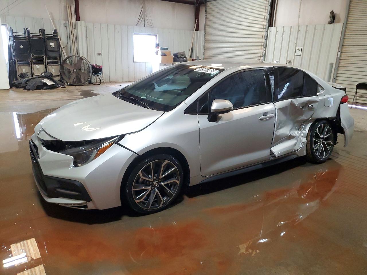 Salvage Toyota Corolla Image