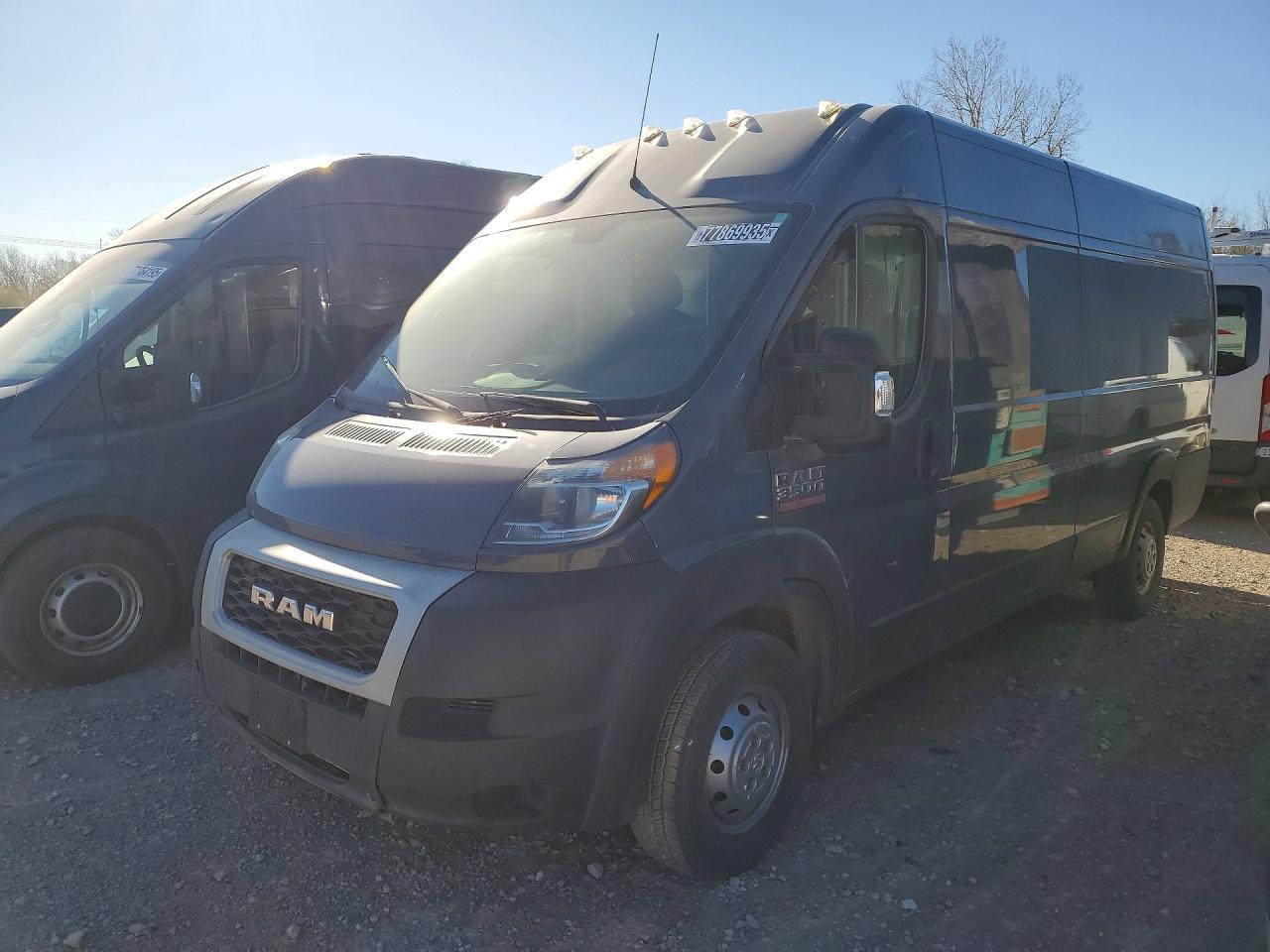 Salvage Ford Transit Image