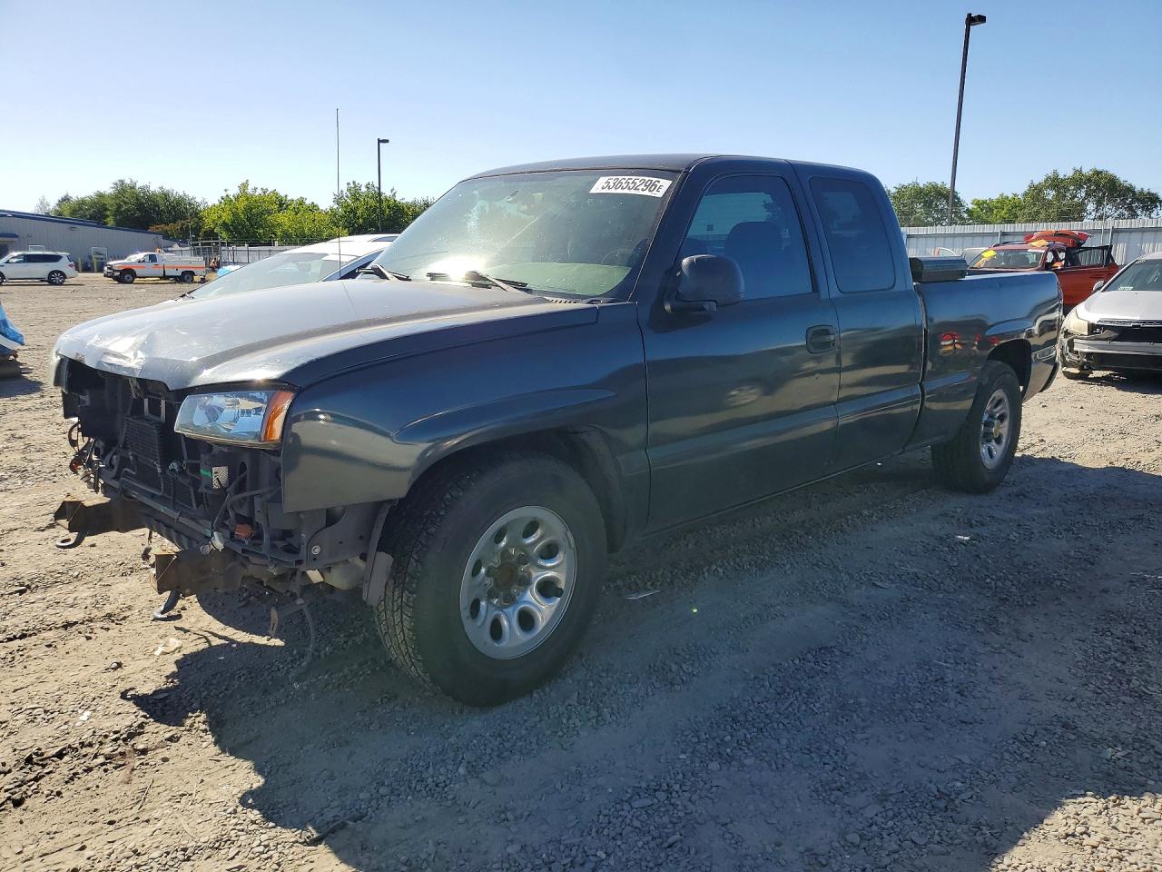 Salvage Chevrolet Silverado Image