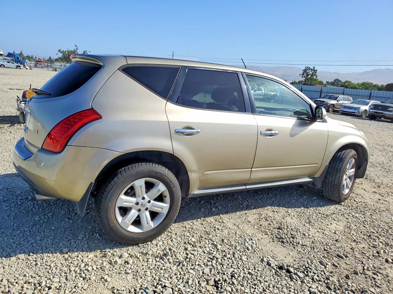 Nissan Murano S