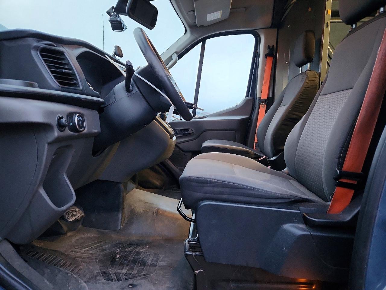 Ford Transit T-250