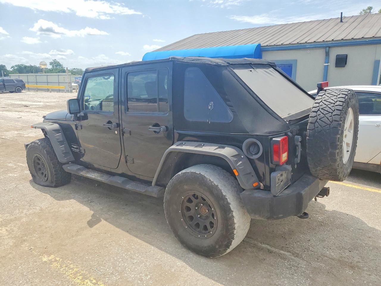 Jeep Wrangler Sahara