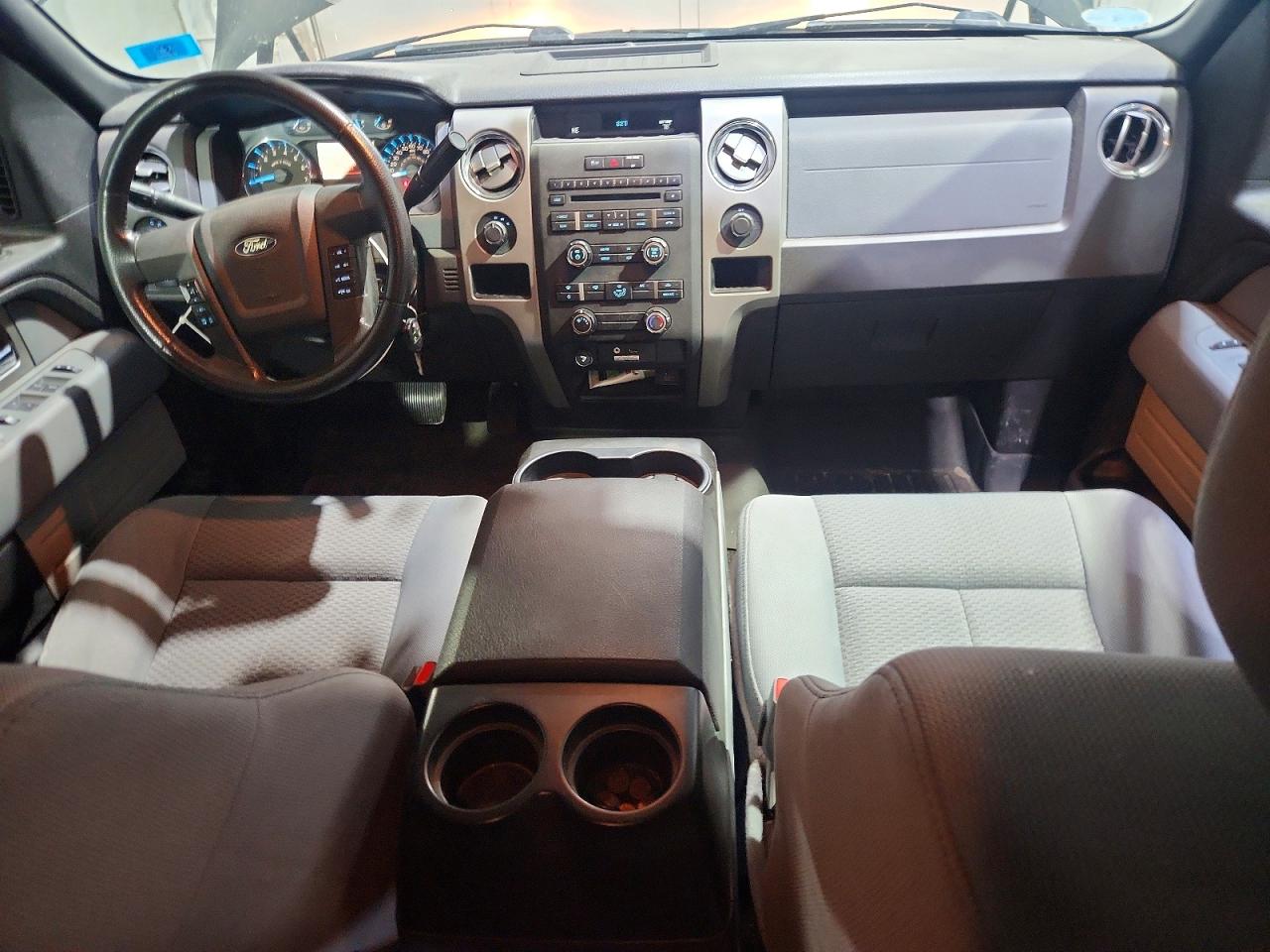 Ford F-150 Super Cab