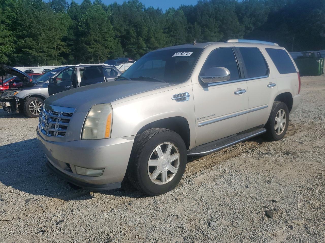 Salvage Cadillac Escalade Image