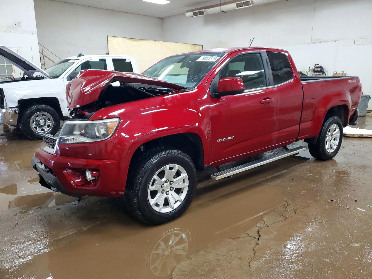 Salvage Chevrolet Colorado Image