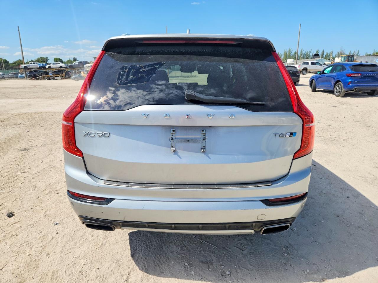 Volvo XC90 T6
