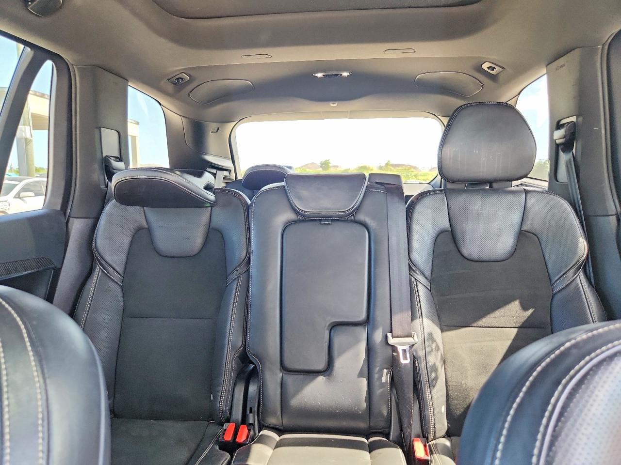 Volvo XC90 T6