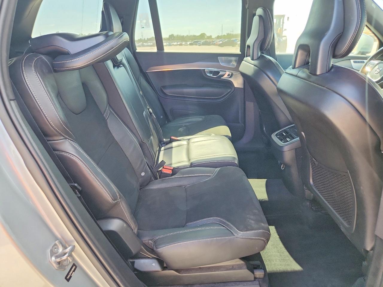 Volvo XC90 T6