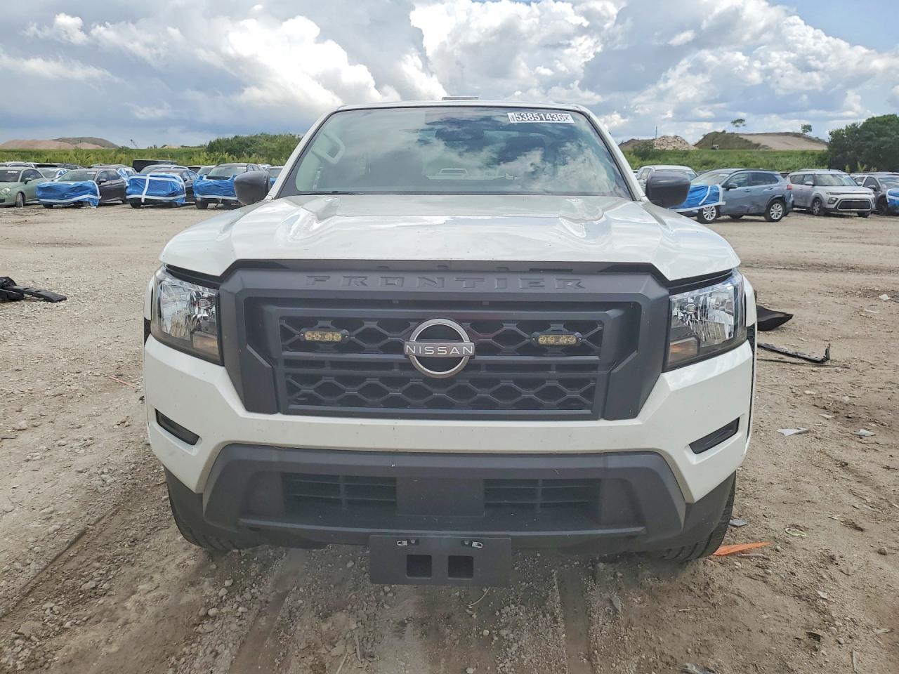 Nissan Frontier S