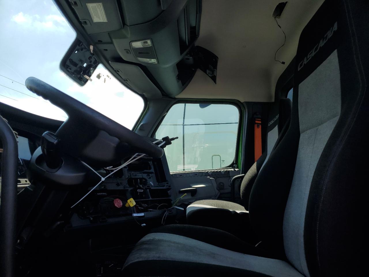 Freightliner Cascadia 1