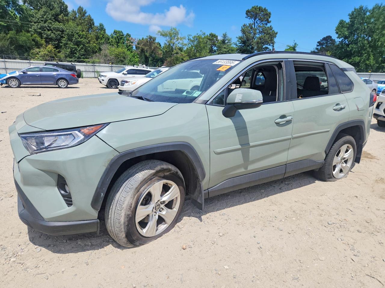 Salvage Toyota RAV4 Image