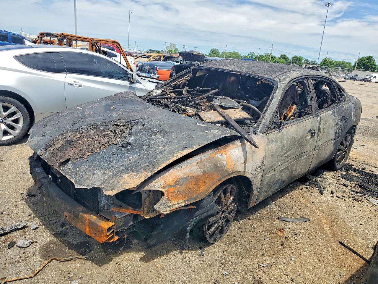 Salvage Buick LaCrosse Image