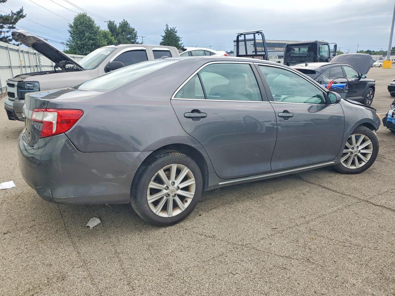 Toyota Camry Xle