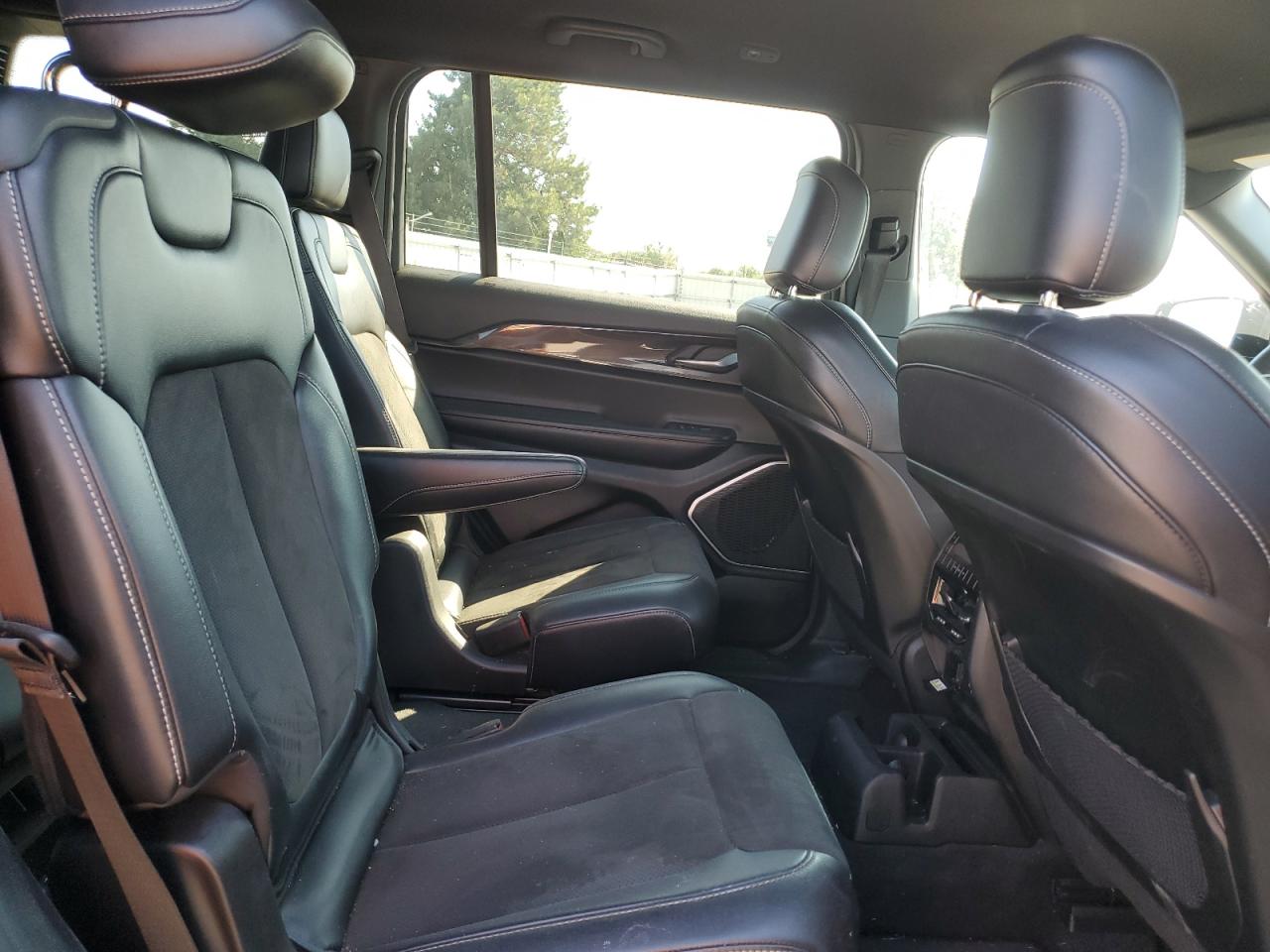 Jeep Grand Cherokee L Laredo