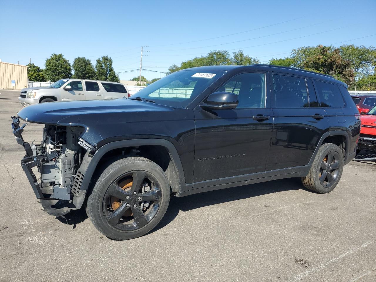Salvage Jeep Grand Cherokee Image