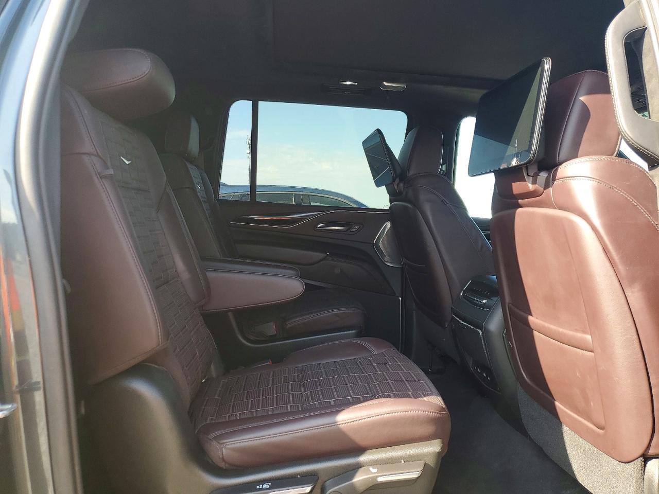 Cadillac Escalade Esv Premium Luxury Platinum