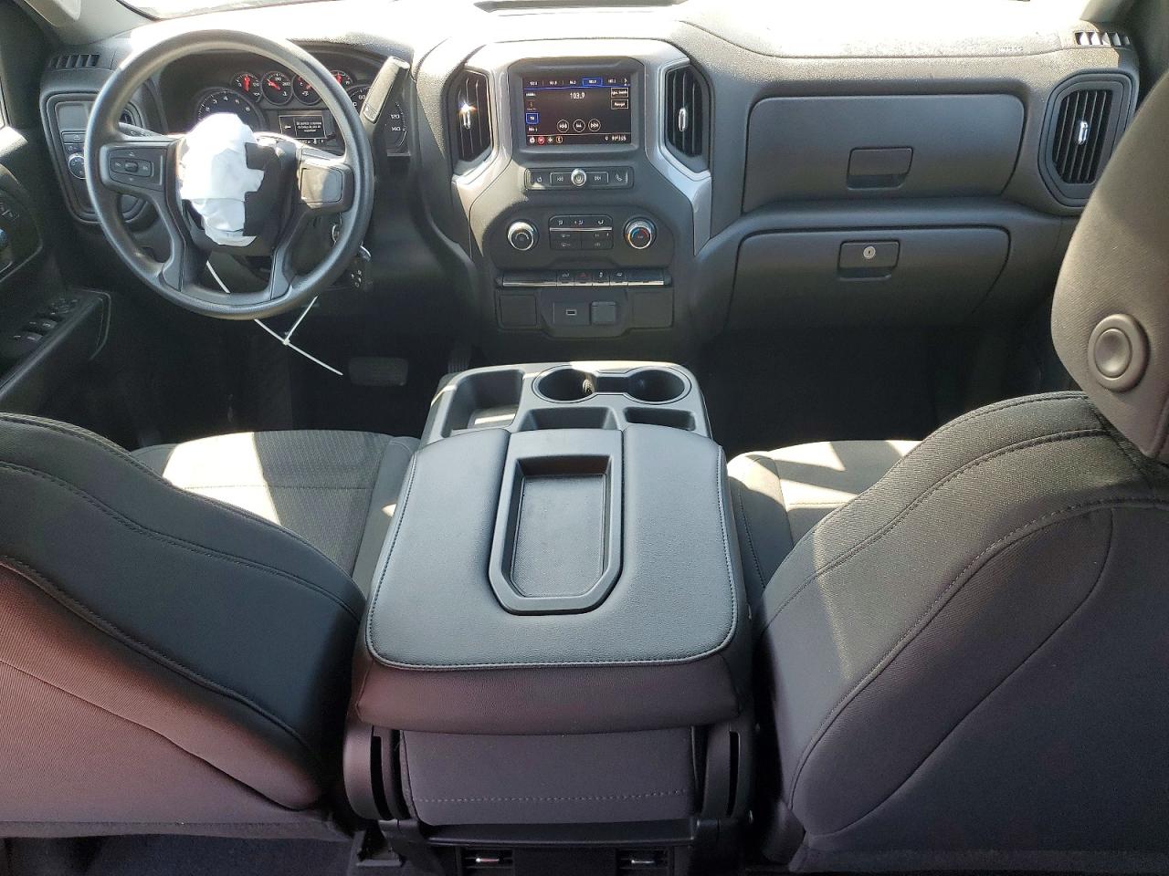 Chevrolet Silverado C1500 Custom