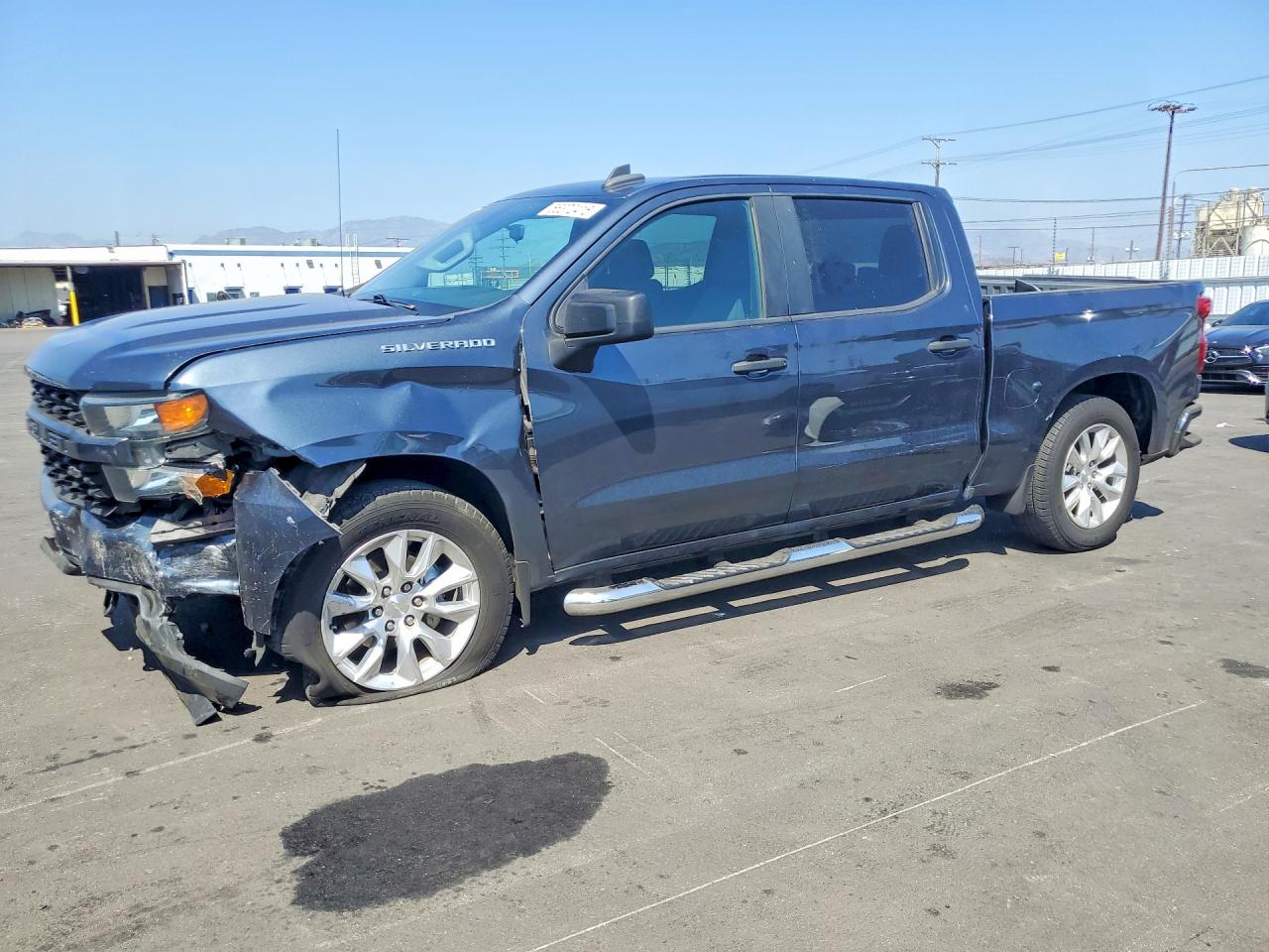Salvage Chevrolet Silverado Image