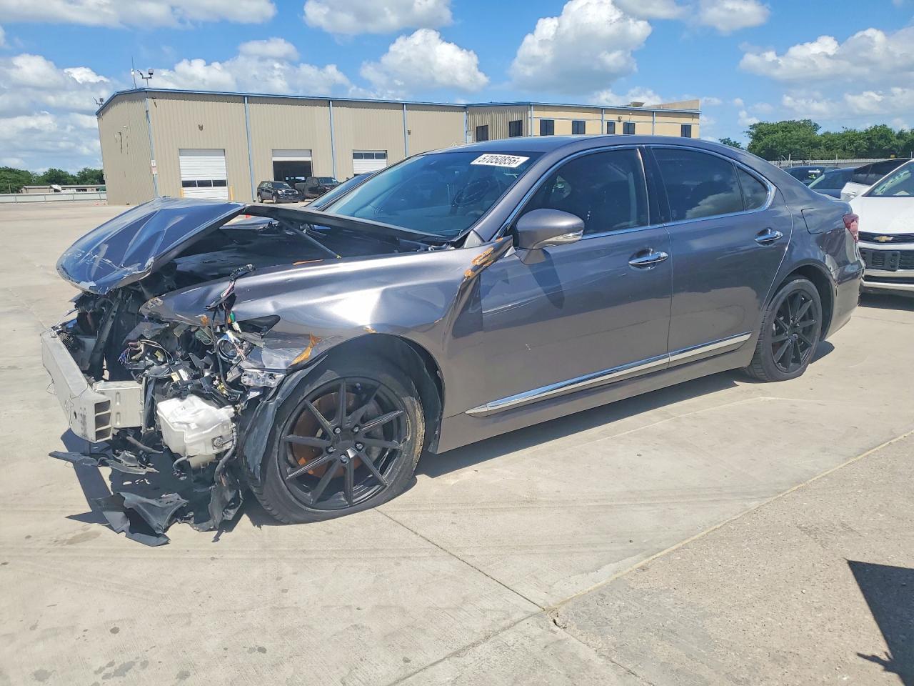 Salvage Lexus LS Image
