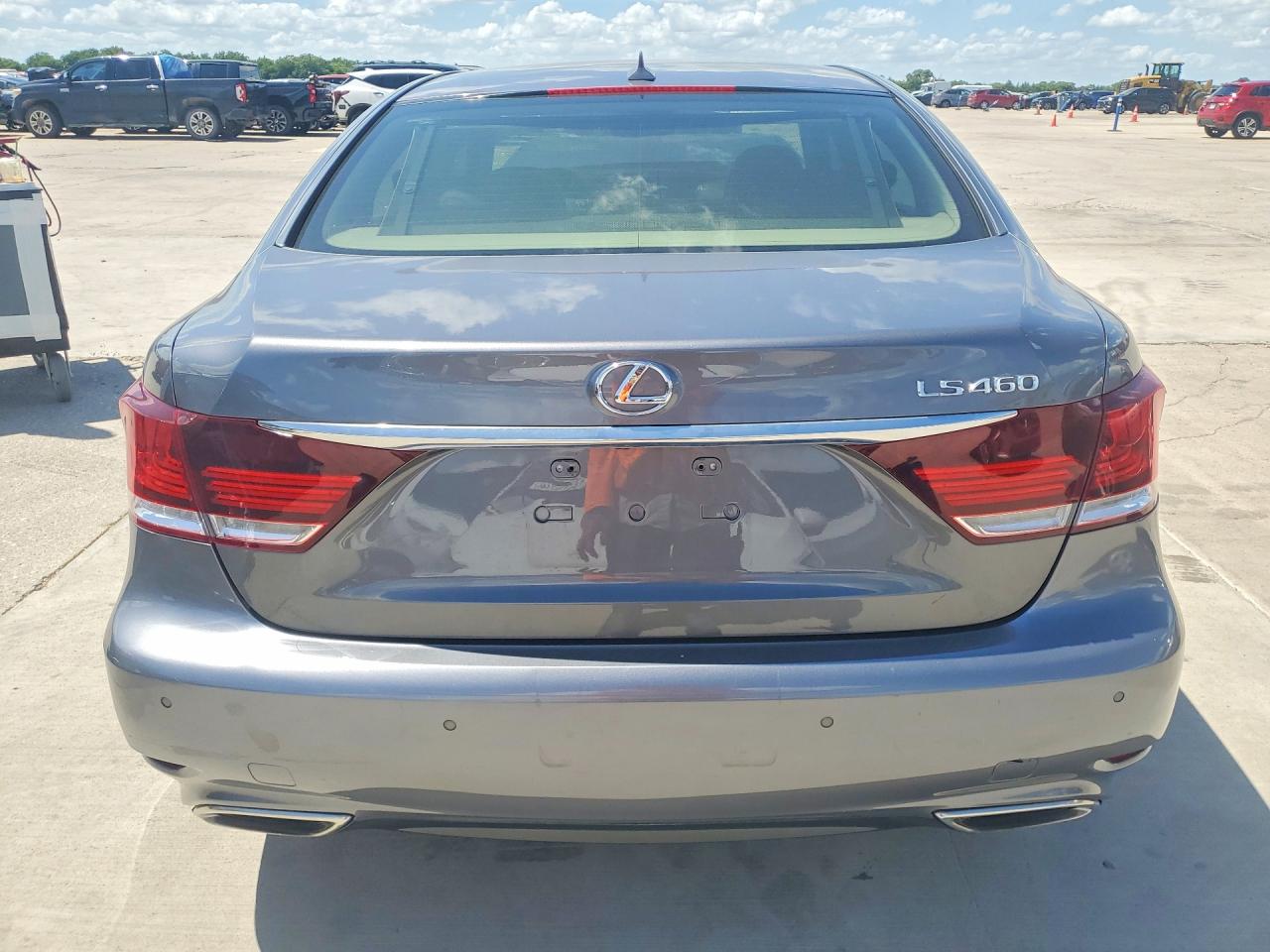 Lexus LS 460