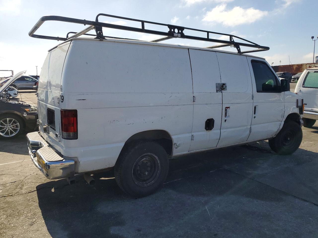Ford Econoline E350 Super Duty Van
