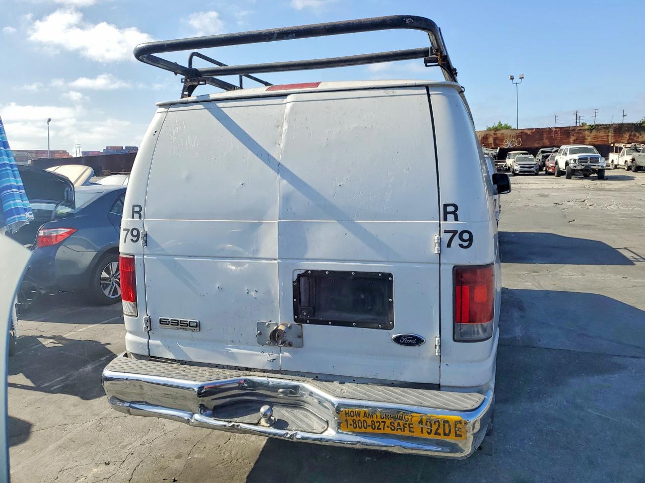 Ford Econoline E350 Super Duty Van