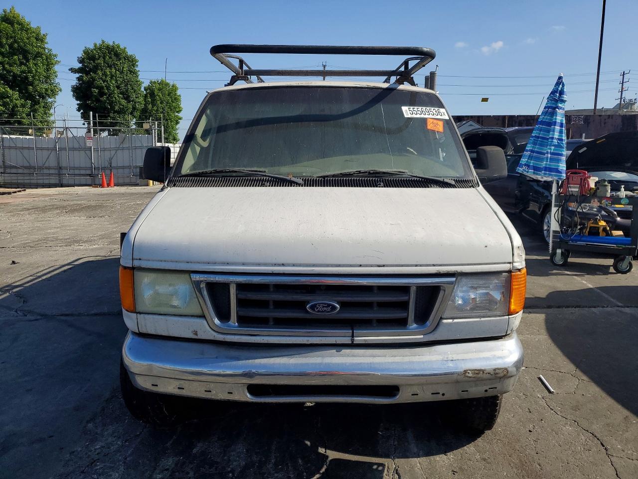 Ford Econoline E350 Super Duty Van