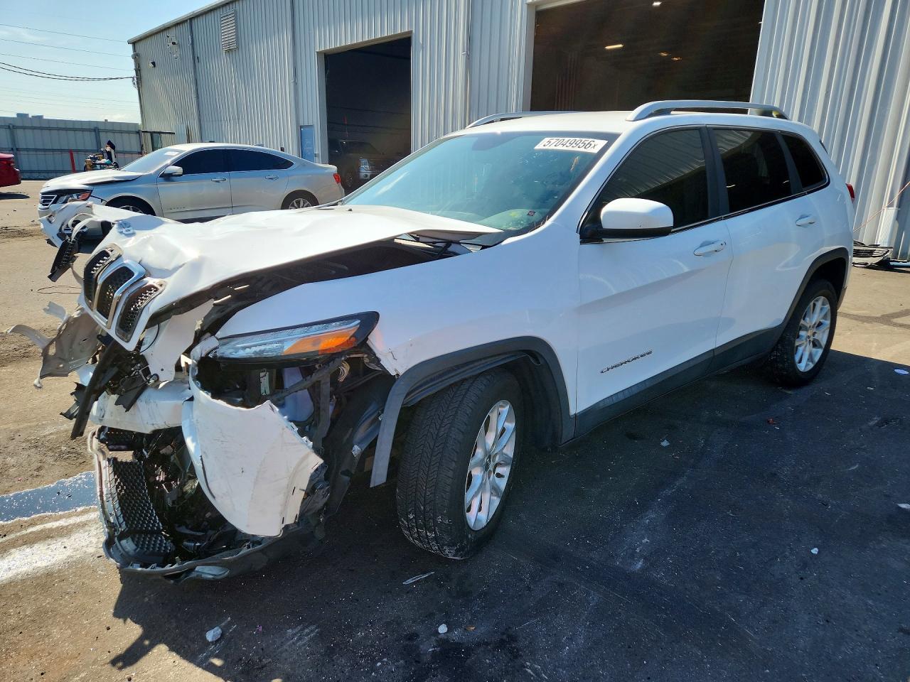 Salvage Jeep Cherokee Image