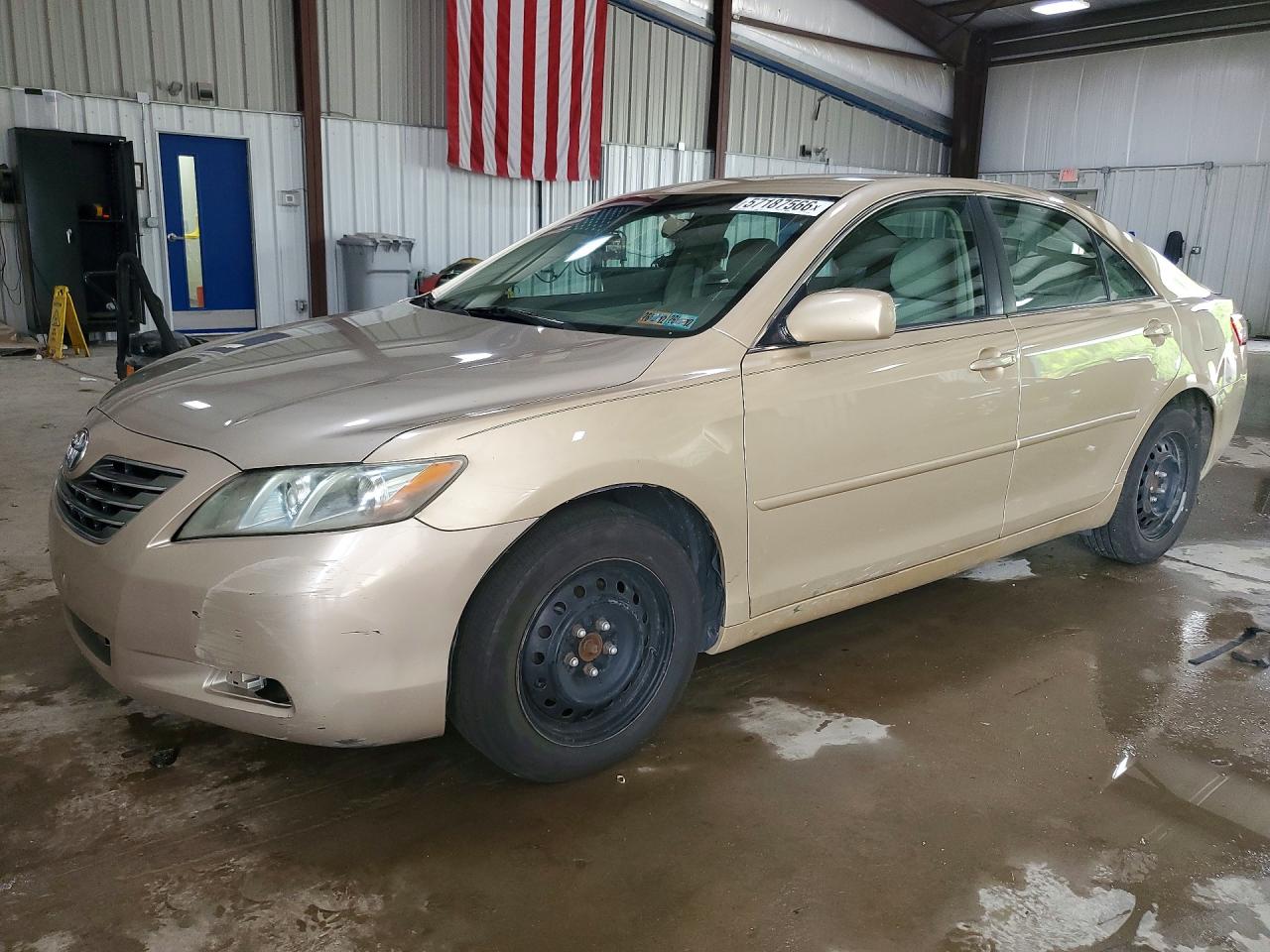 Salvage Toyota Camry Image