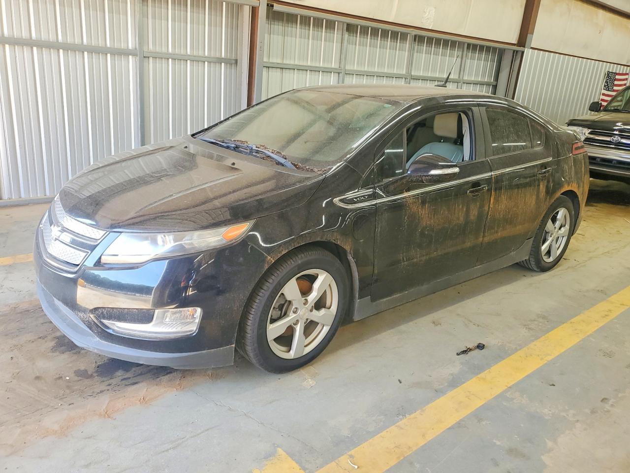 Salvage Chevrolet Volt Image