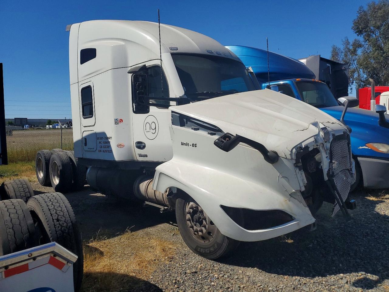 Salvage Kenworth T680 Image