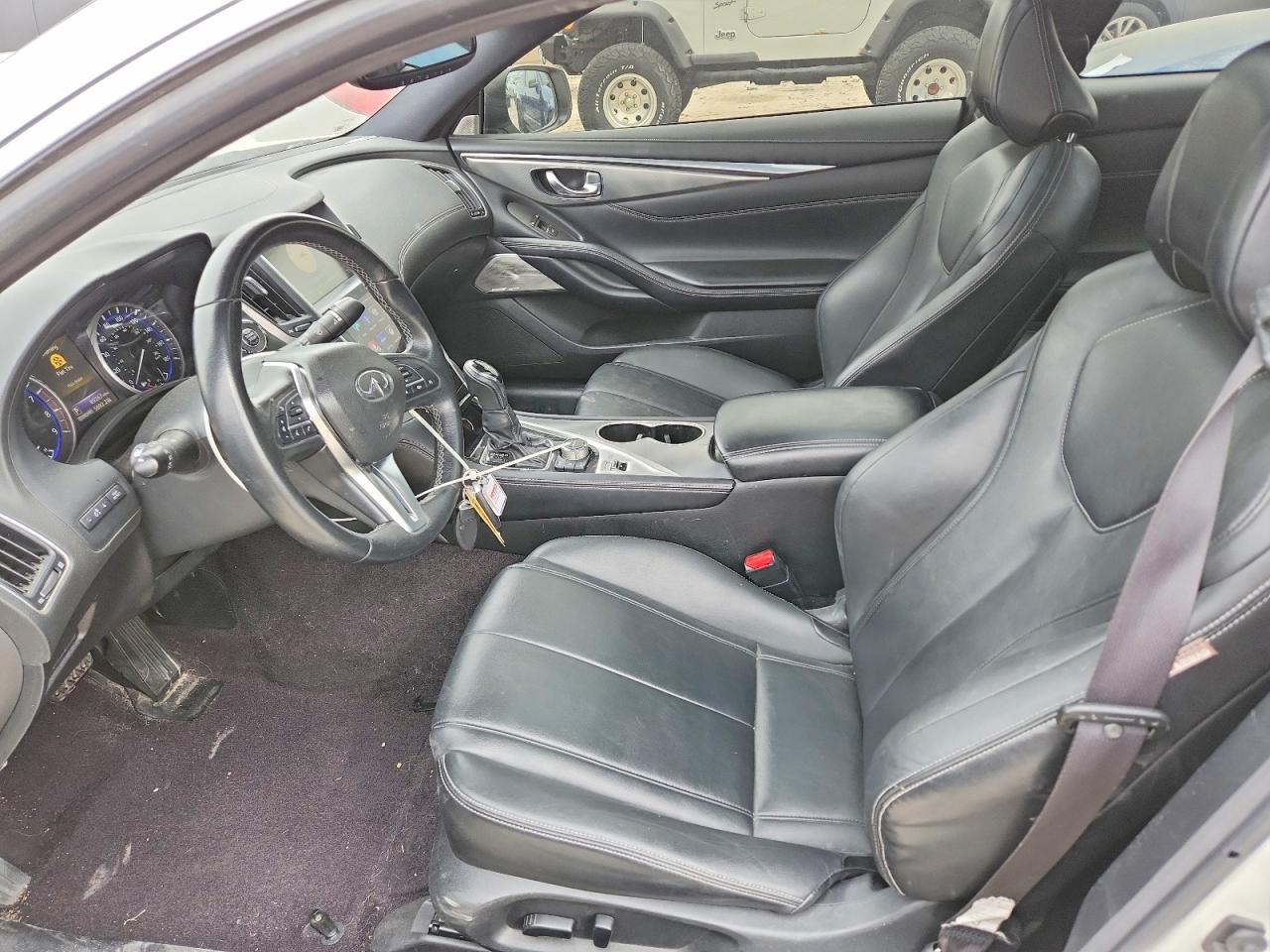 INFINITI Q60 3.0t Luxe