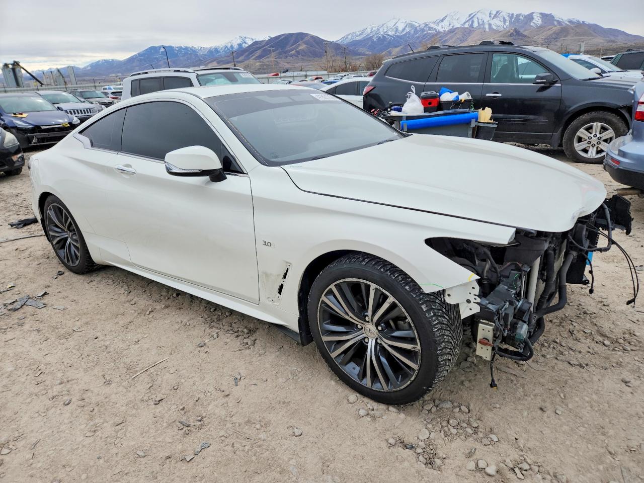 INFINITI Q60 3.0t Luxe