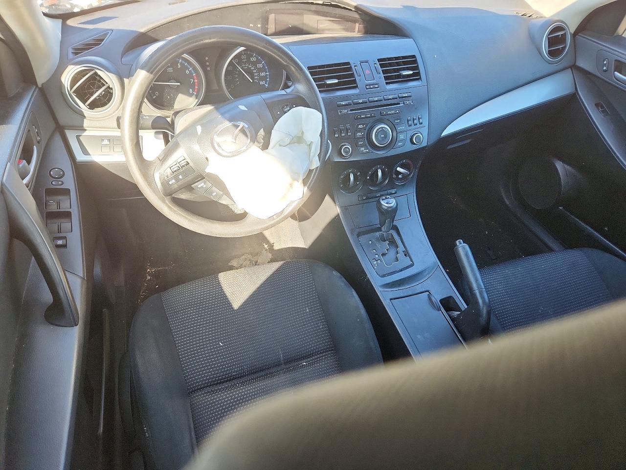 Mazda 3 I