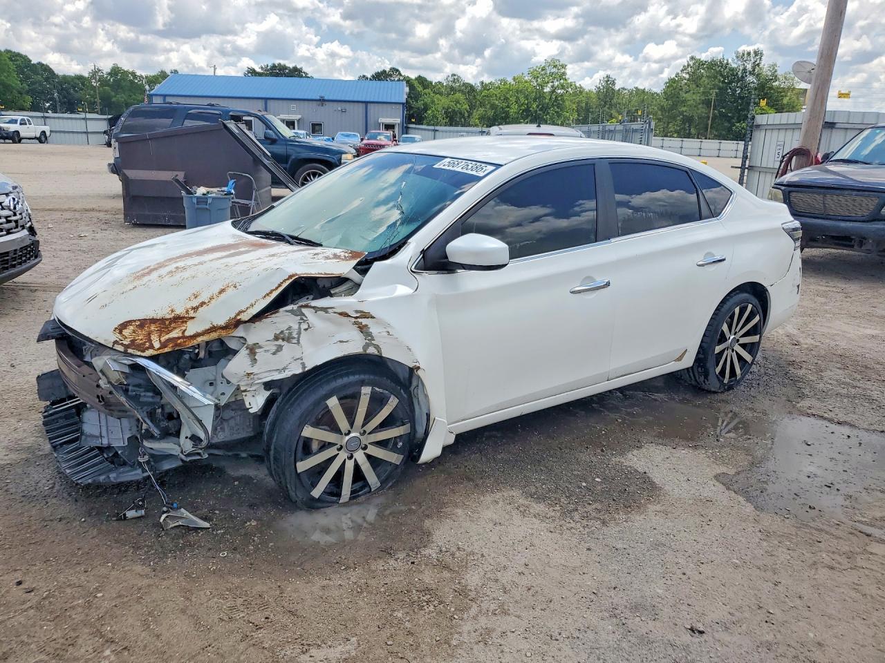 Salvage Nissan Sentra Image