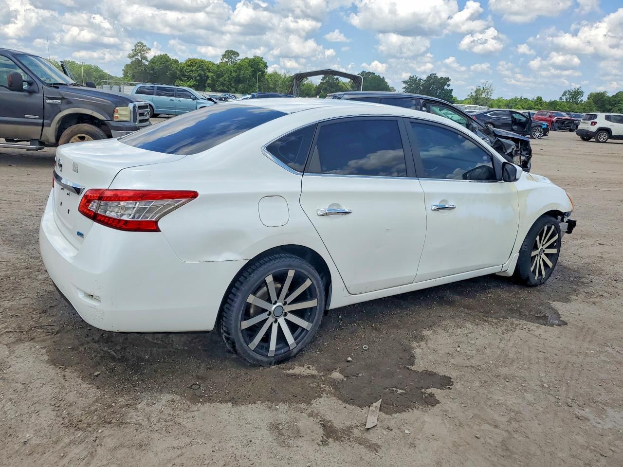 Nissan Sentra S