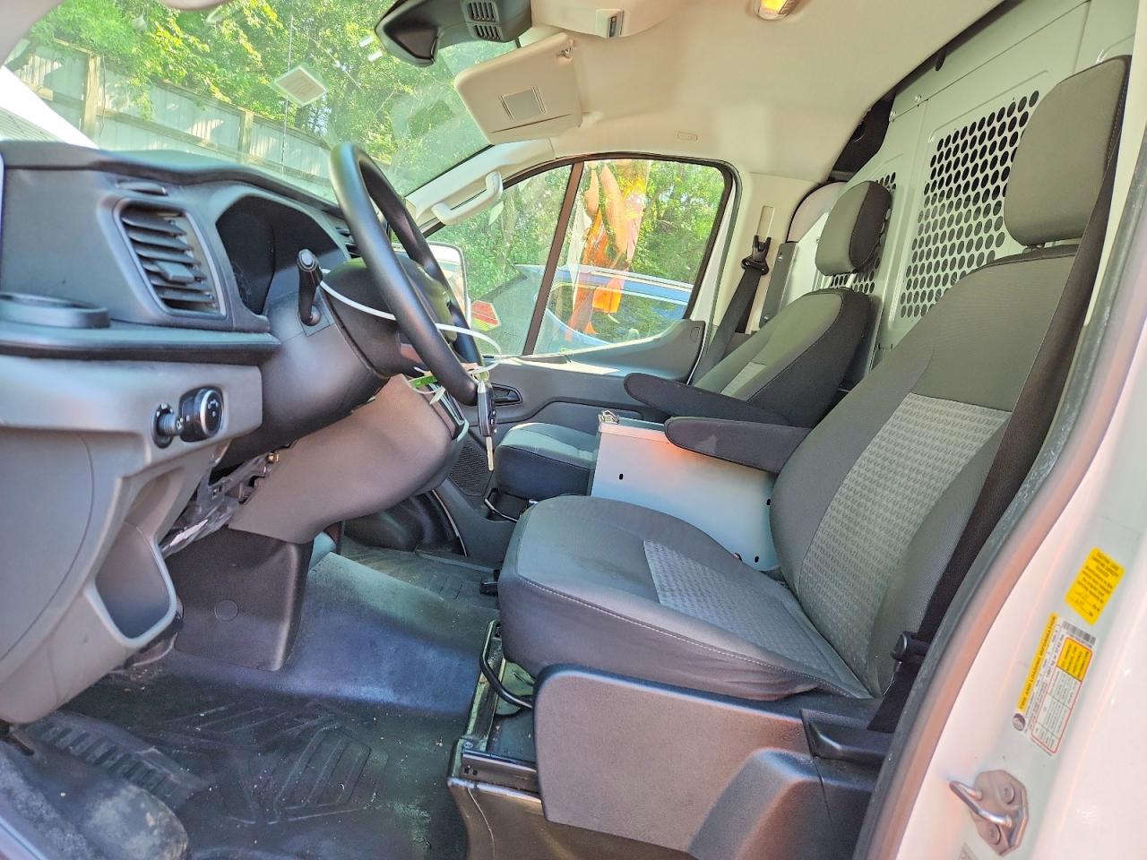 Ford Transit T-250