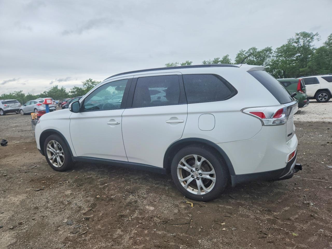 Mitsubishi Outlander Se