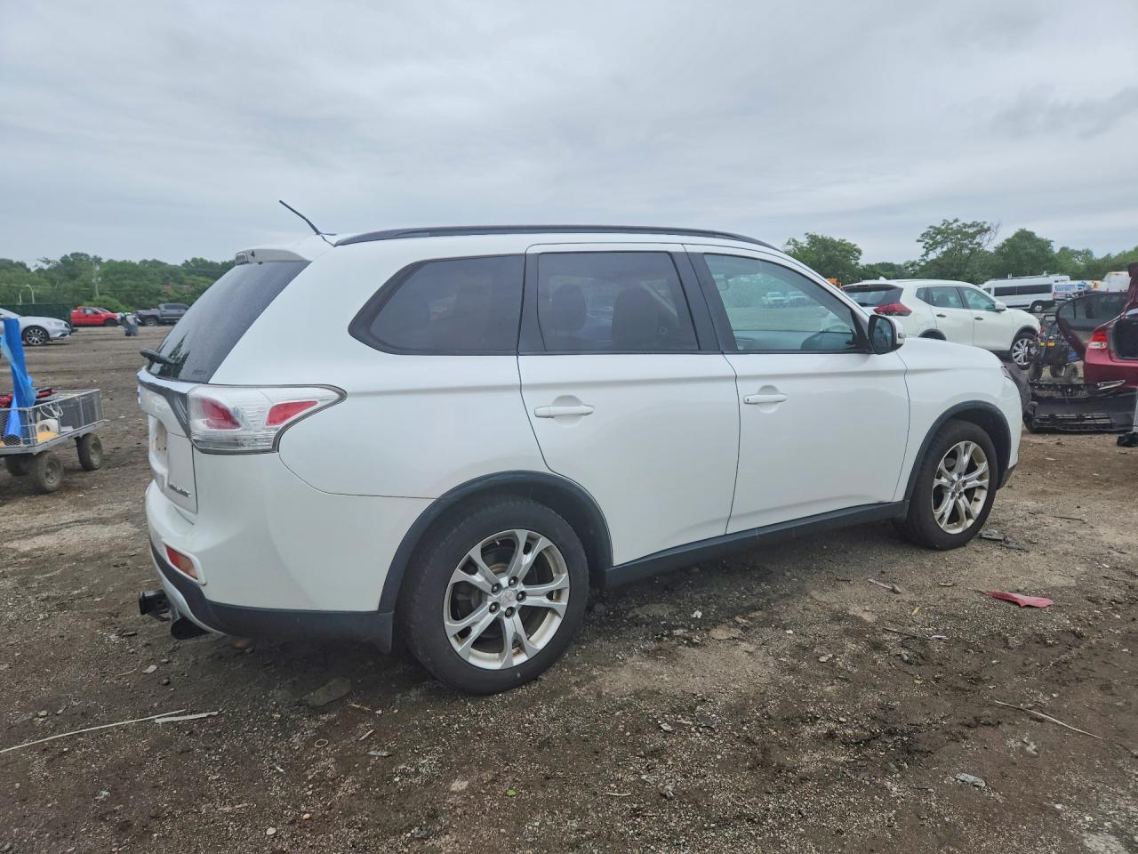 Mitsubishi Outlander Se