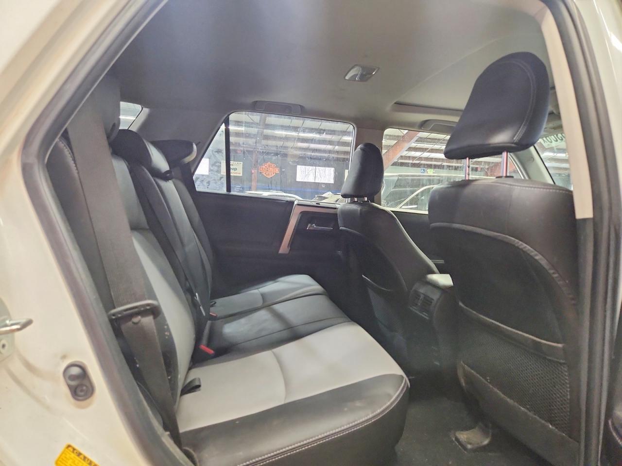 Toyota 4Runner Sr5 Premium