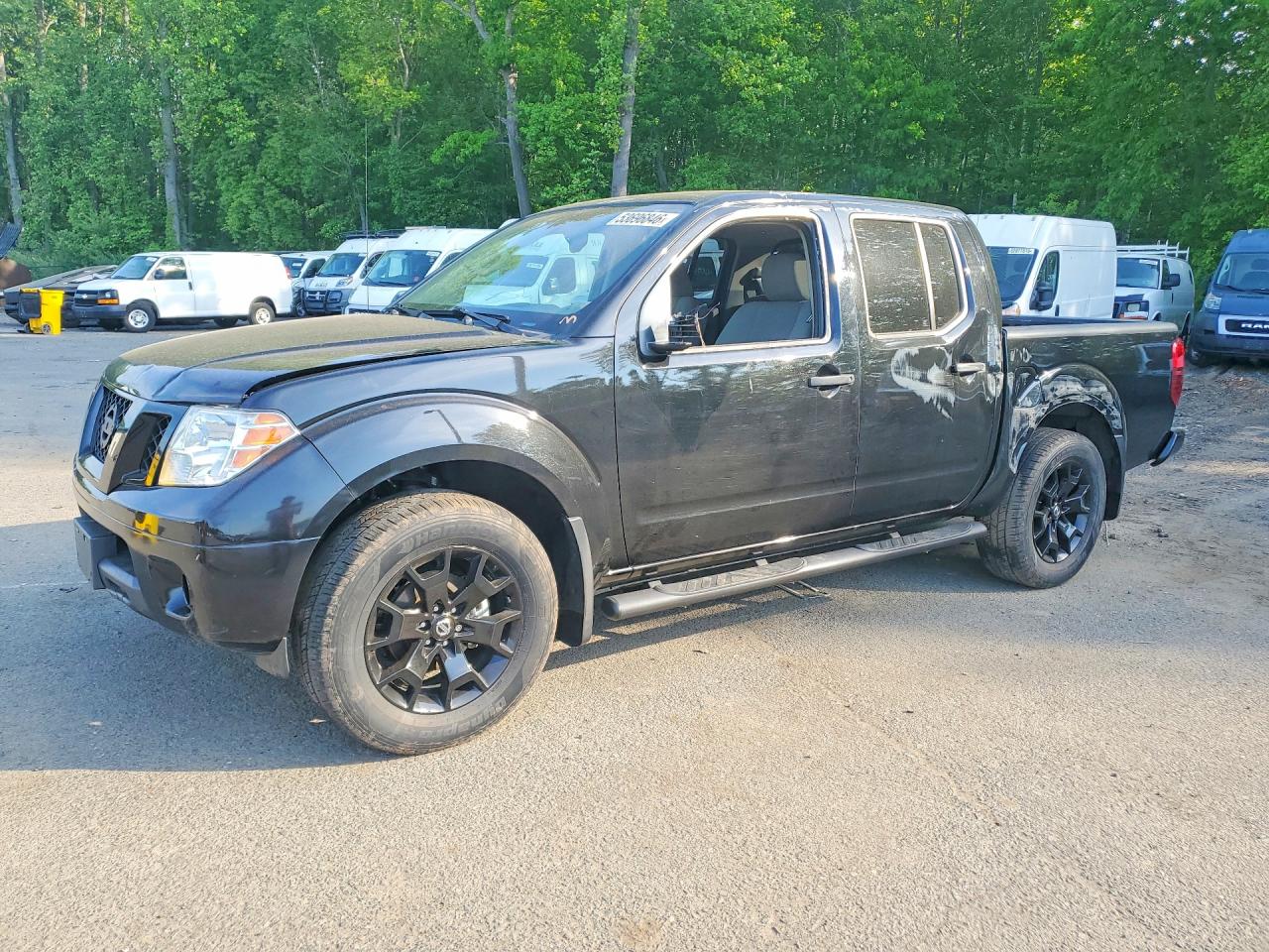 Salvage Nissan Frontier Image