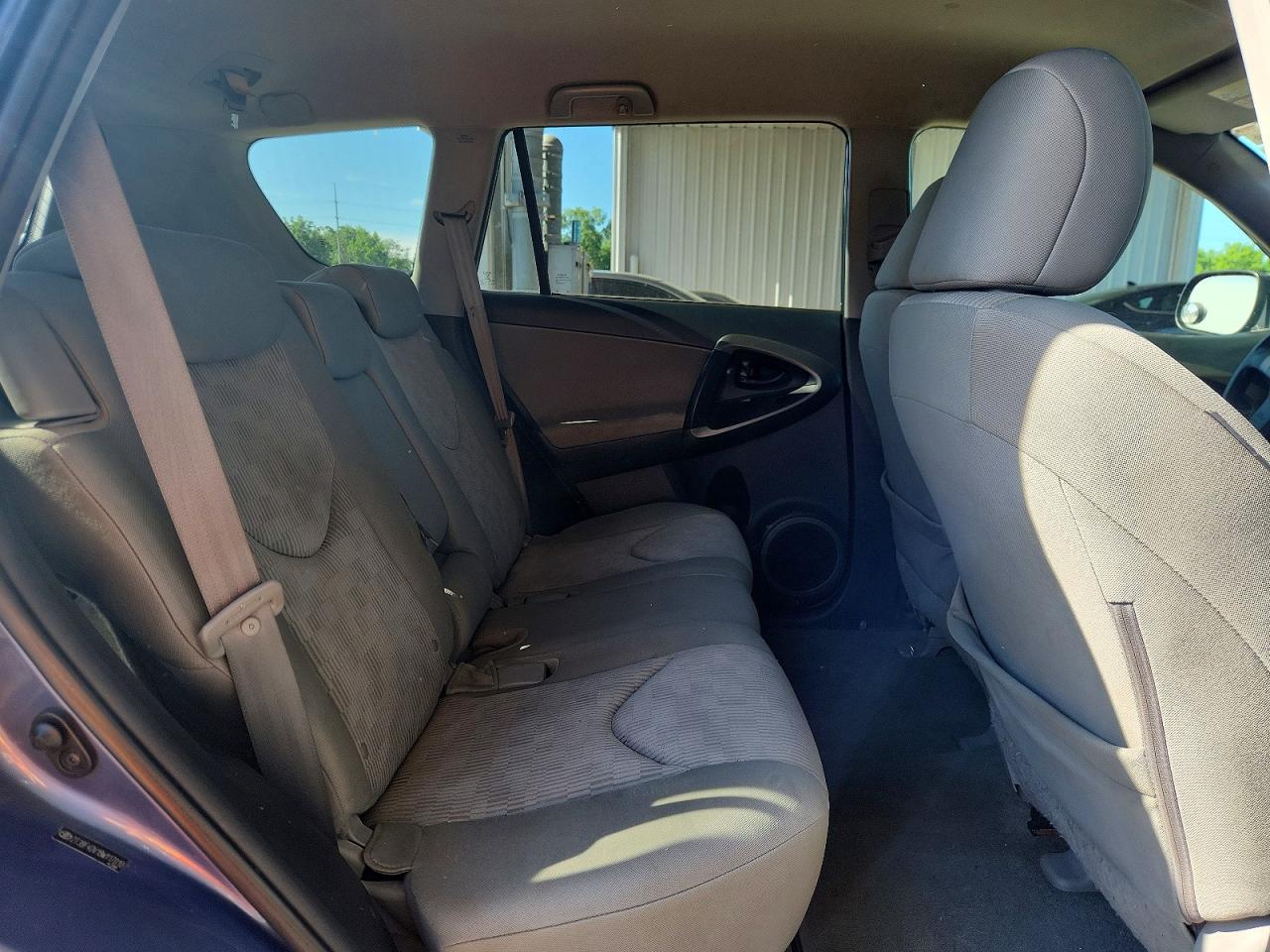 Toyota RAV4 Base